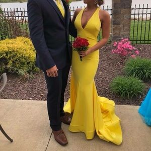 Yellow Jasz Couture Prom Dress, fitted gown